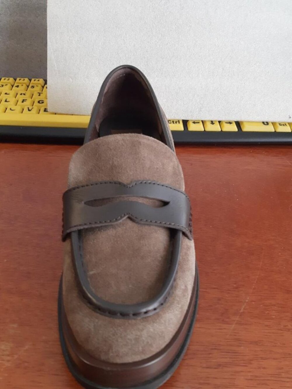 NEW TAG ! Dolce Vita Women Loafer Suede Brown Edge Trim Tan Size 8